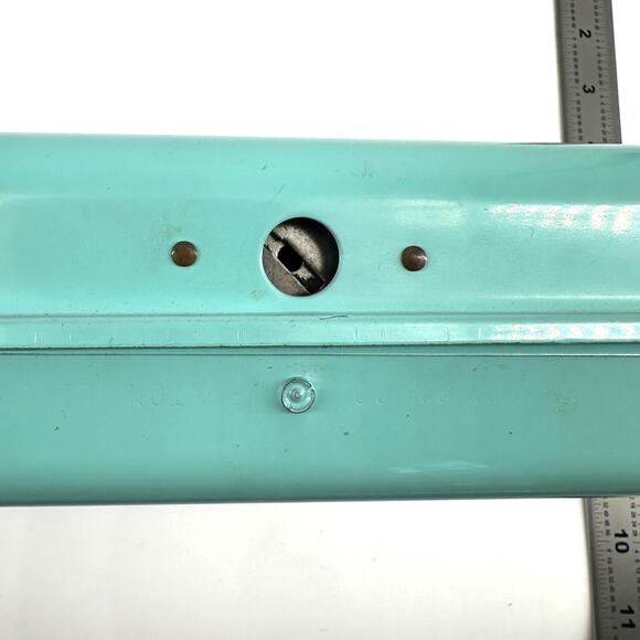 Vintage Turquoise Metal Box Great Southern Life Insurance Co Houston Texas - Picture 4 of 8